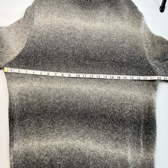 Who What Wear Oversized Knit Crew Neck Cocoon Sleeve Ombré Sweater Grays Size XS - Picture 8 of 10